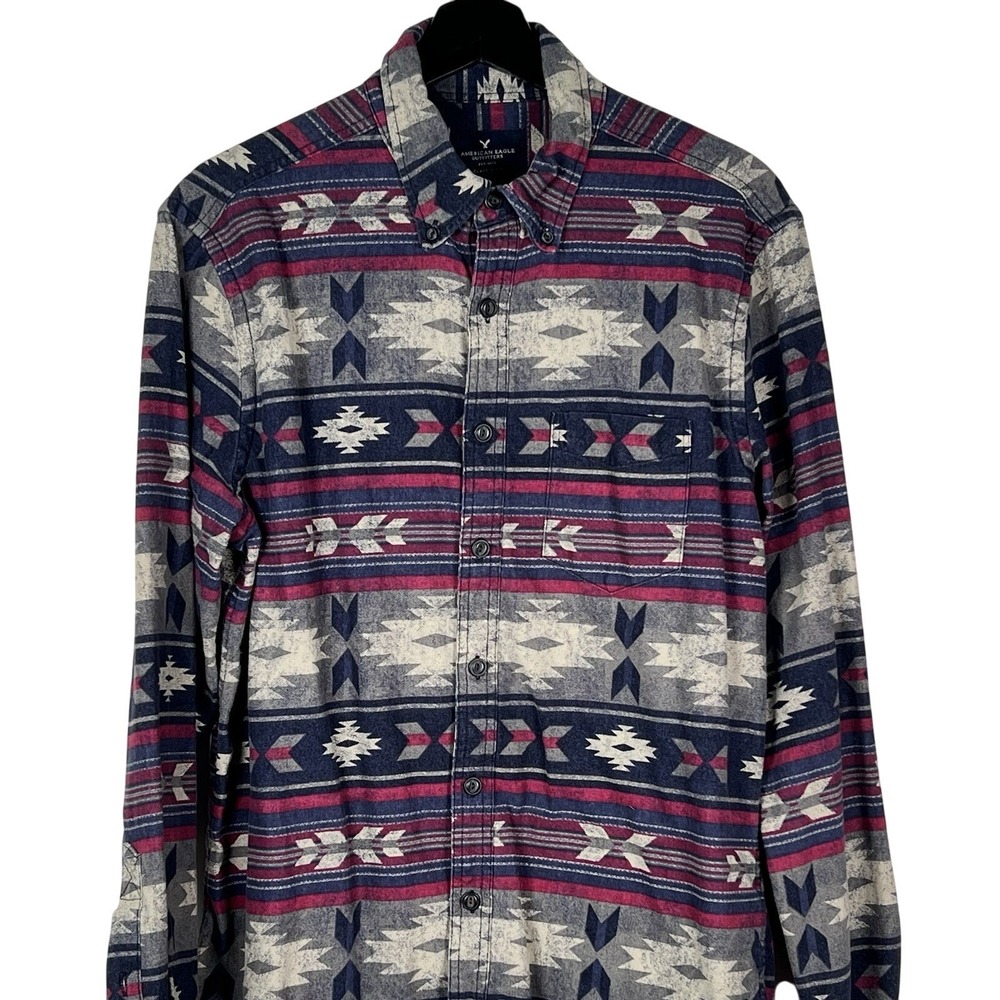 American Eagle Mens Classic Fit Southwestern Aztec Button Down Shirt Blue Red M